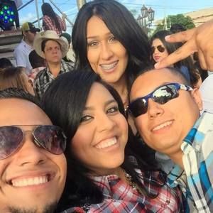 Meet your Posher, Yajaira