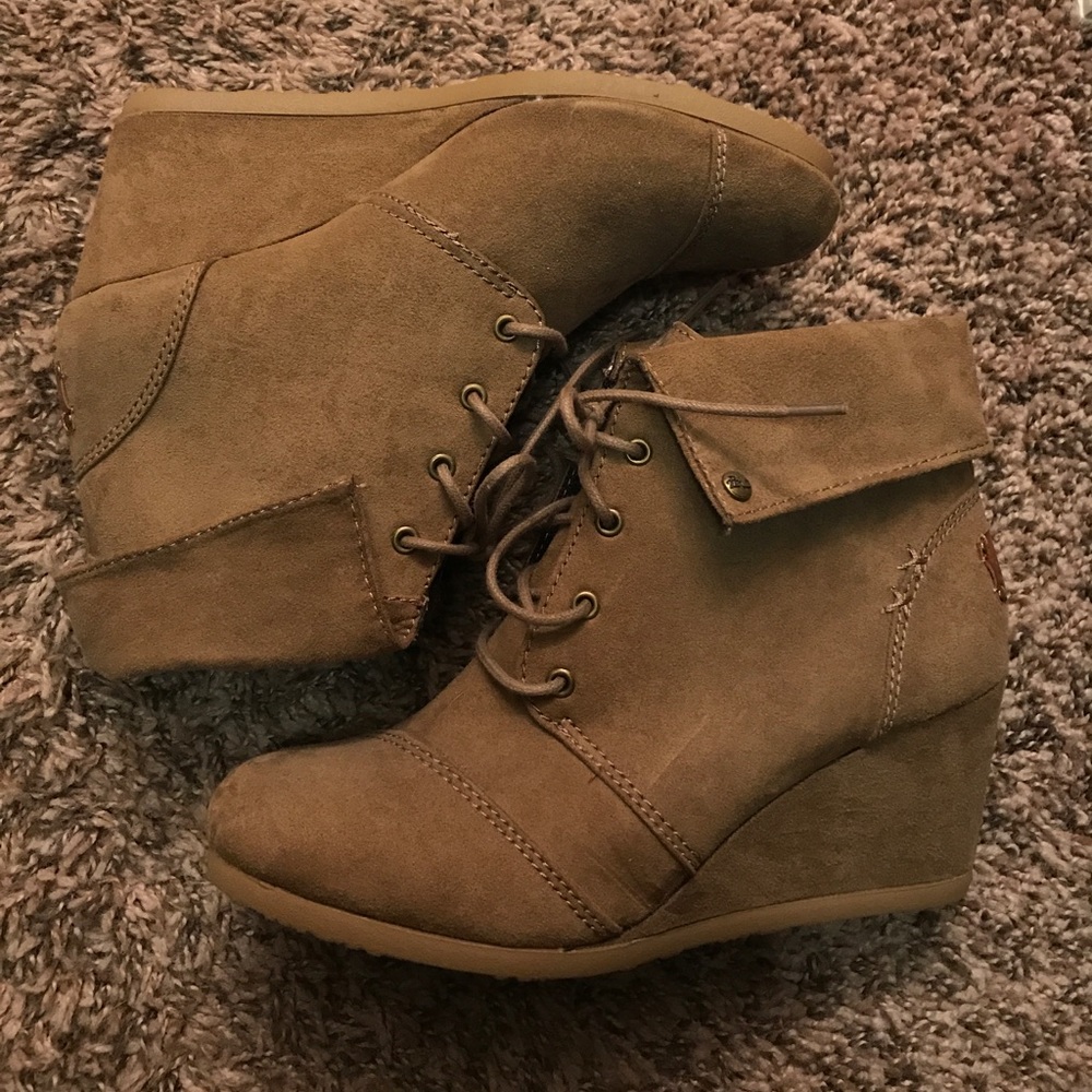 Brown booties/wedges