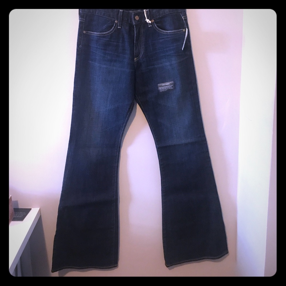 AG Farrah Flare Size 30