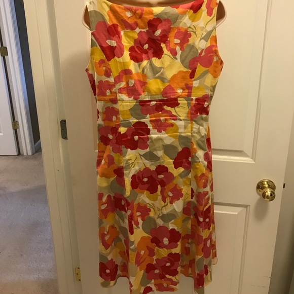 Fully lined fitted Summer dress - Picture 3 of 3