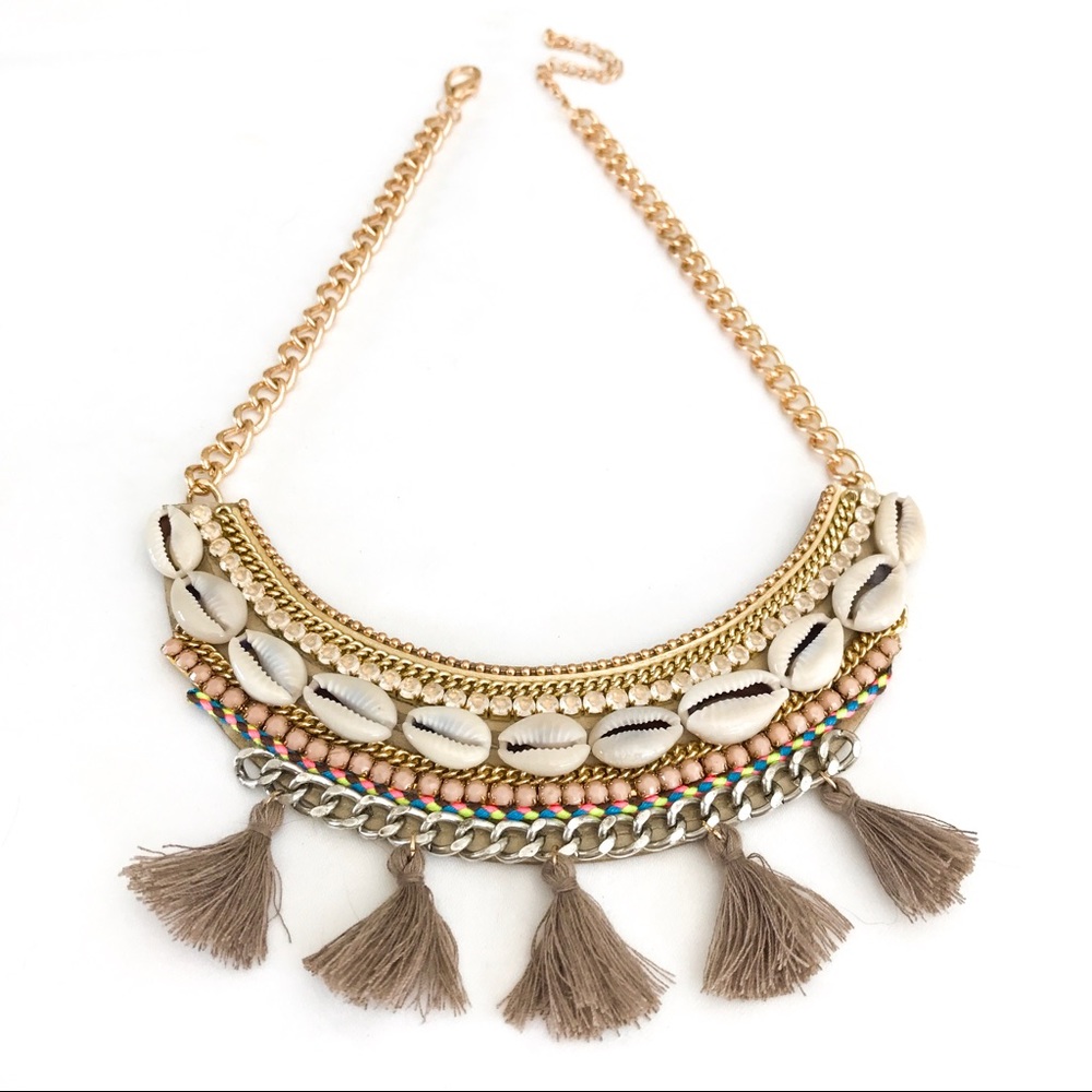 Alice's Chic Boutique necklace