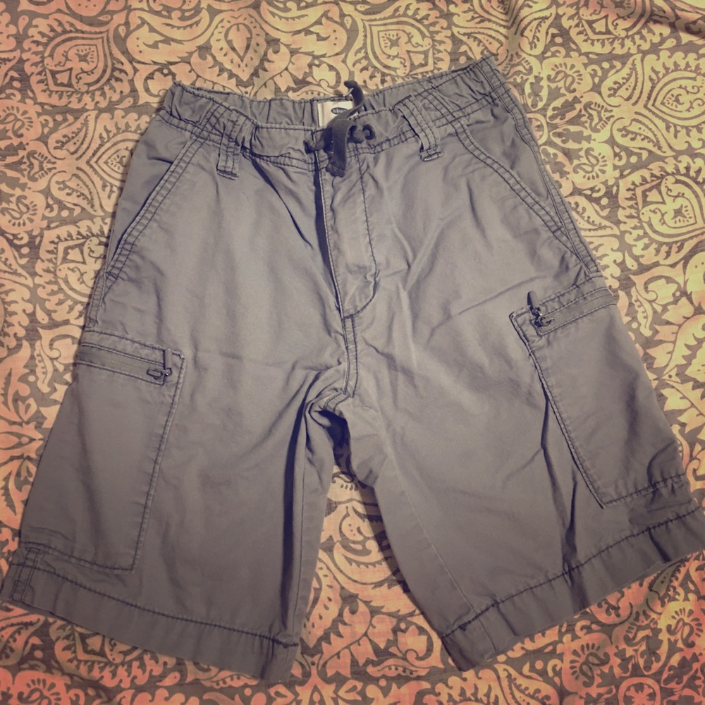 Boy's gray cargo shorts