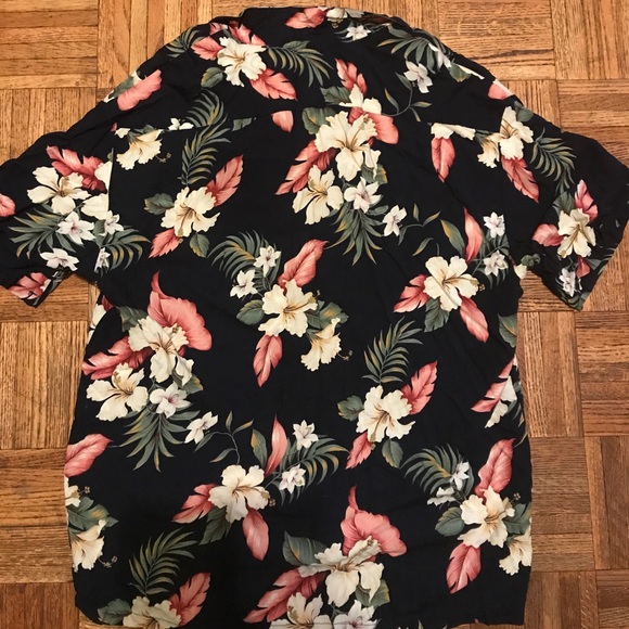 Floral Print Hawaiian Button Down Shirt Size XL - Picture 4 of 4