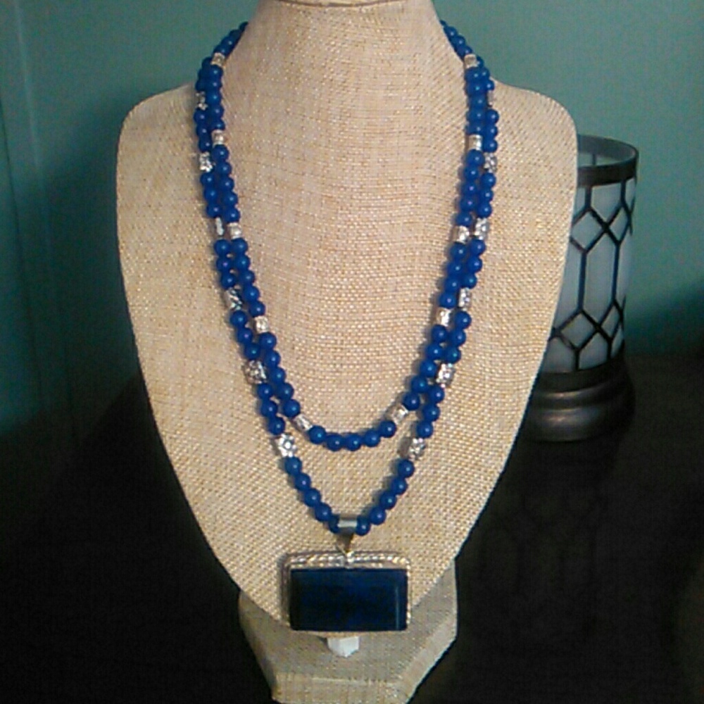 Lapis pendant necklace