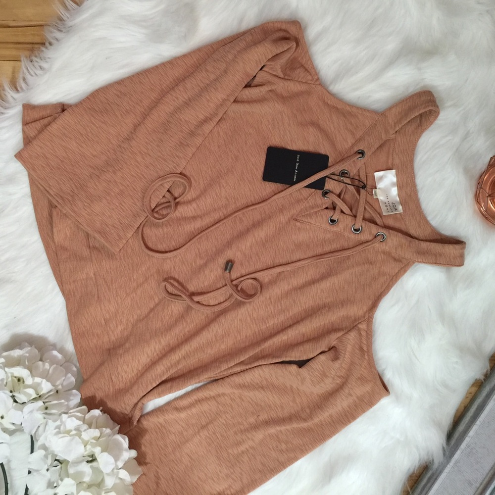 New $75 JOA Long Sleeve Cut Out Sweater Top