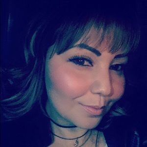 Meet your Posher, Lorena