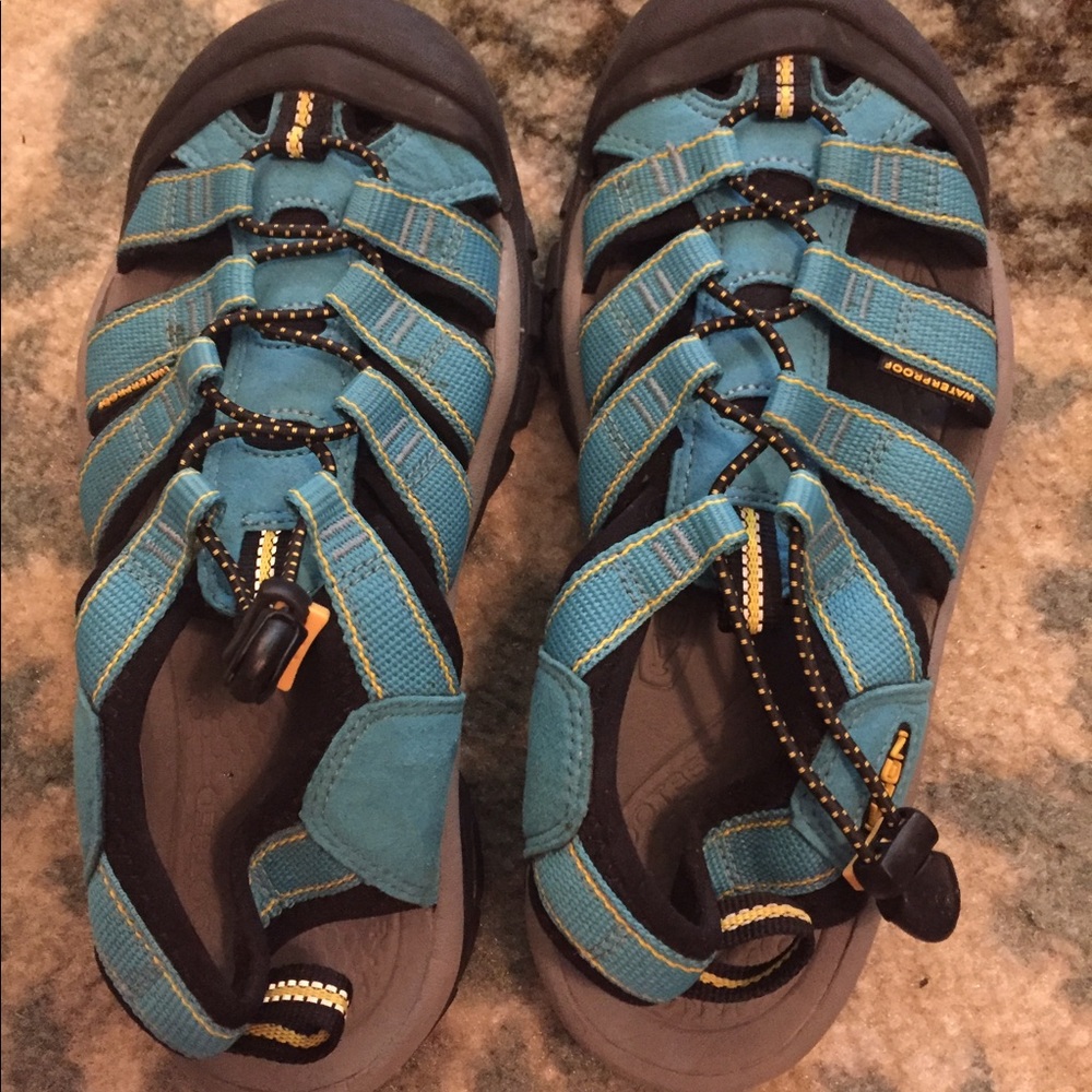 Keens size 8