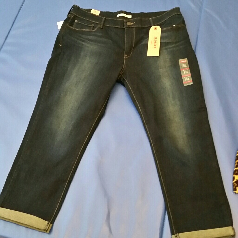 Levi's skinny cropped jeans