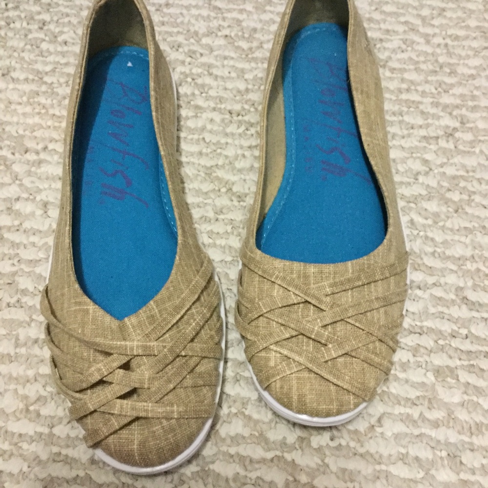 Blowfish slip on loafers comfy size 10