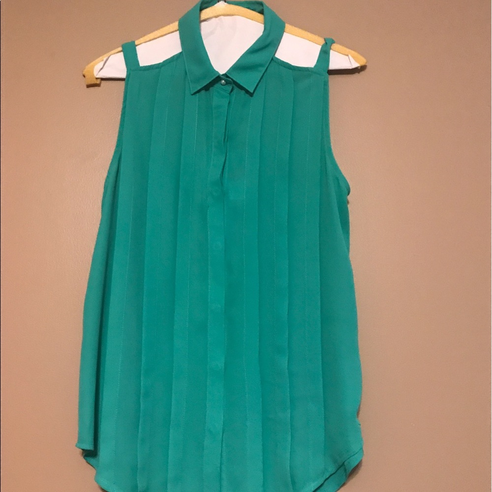 Cute Summer Top size Small