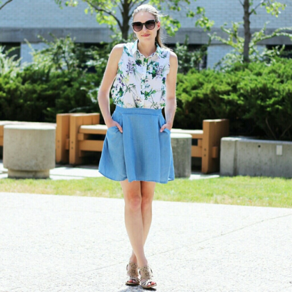 Fit & Flare Chambray Skirt With Side Pockets