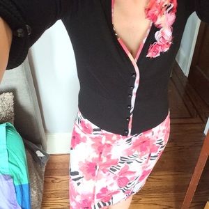 White house black market set of 2