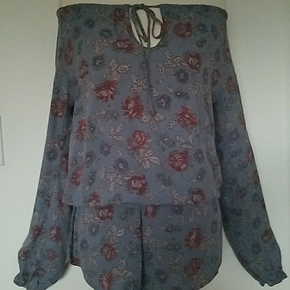 Off The Shoulder Floral Romper - Picture 5 of 6