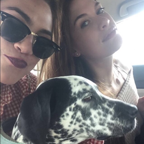 Meet your Posher, Kristen - Picture 3 of 4