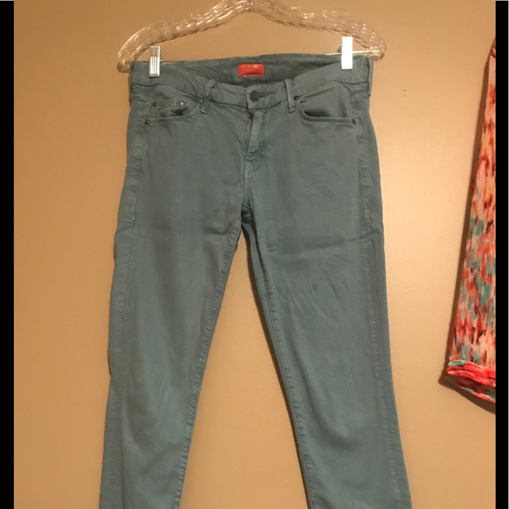 Great summer skinny jean! So soft and light 27