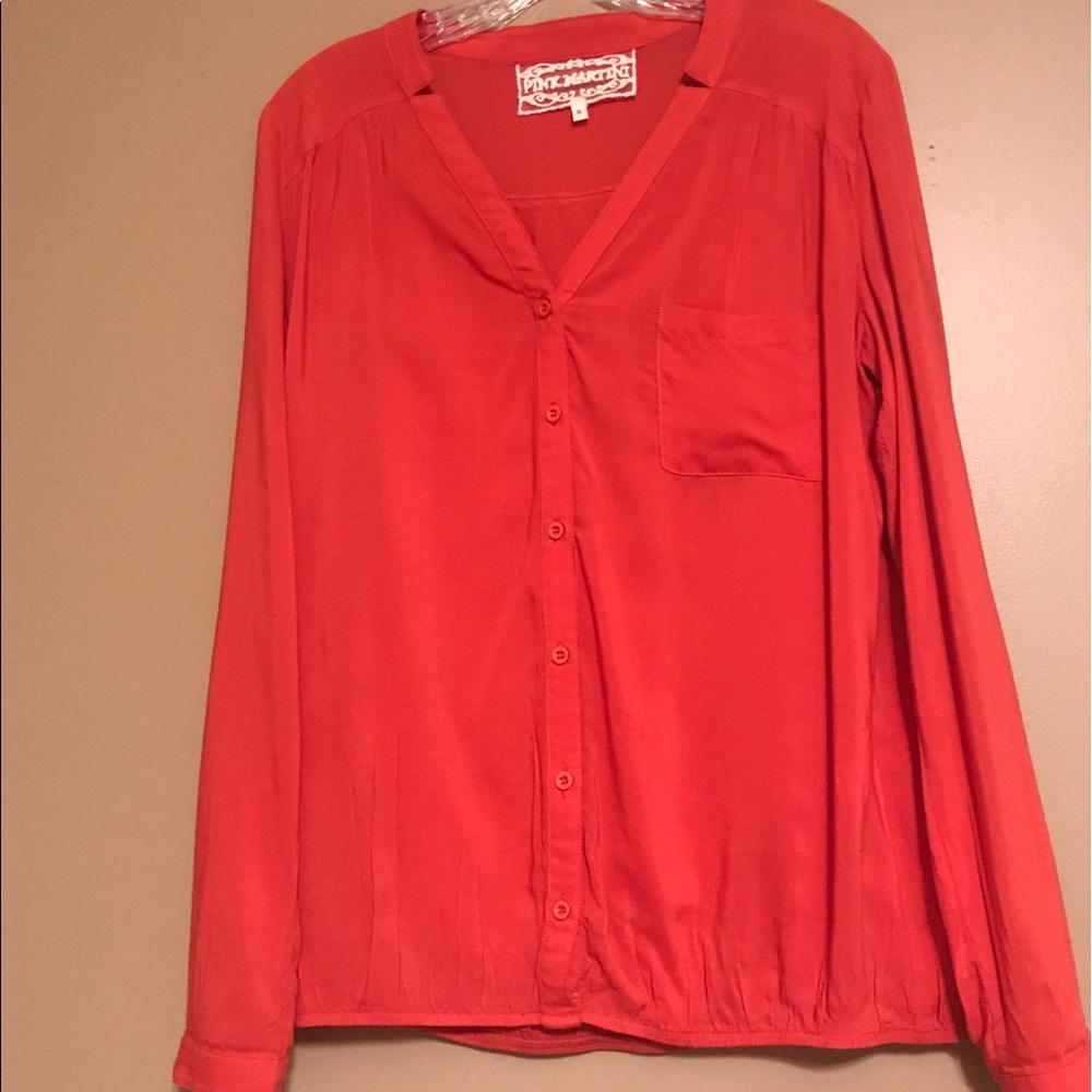 Light top like new. Small