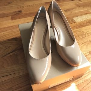 Cole Haan Chelsea Low Pump sandstone patent size 9