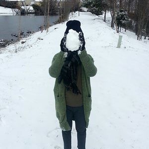 Meet your Posher, Cherry