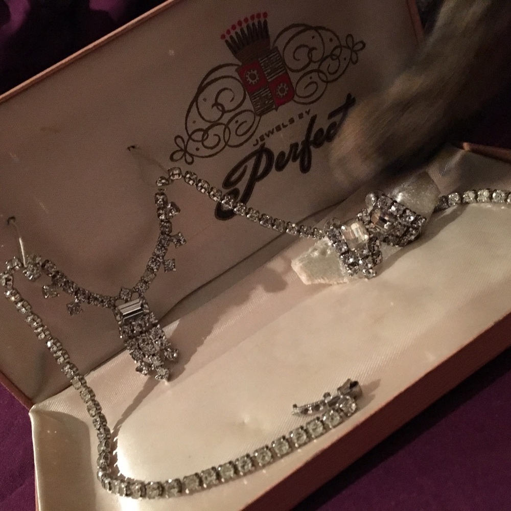 1955 Vintage costume jewelry set