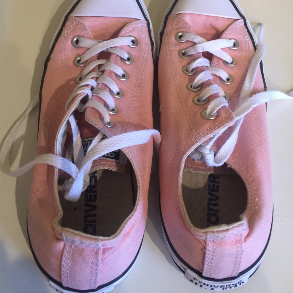 Converse unisex All Star low top sz 8