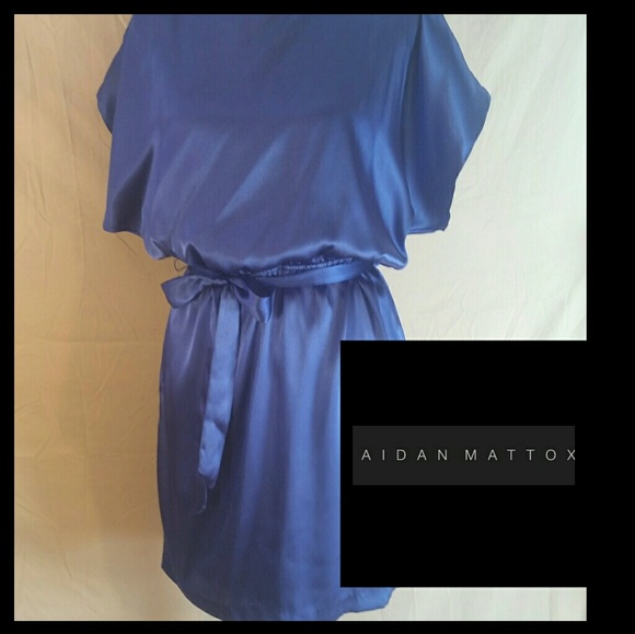 Aidan Mattox Dresses & Skirts - NWOT! Aidan Mattox Batwing Sheath Dress