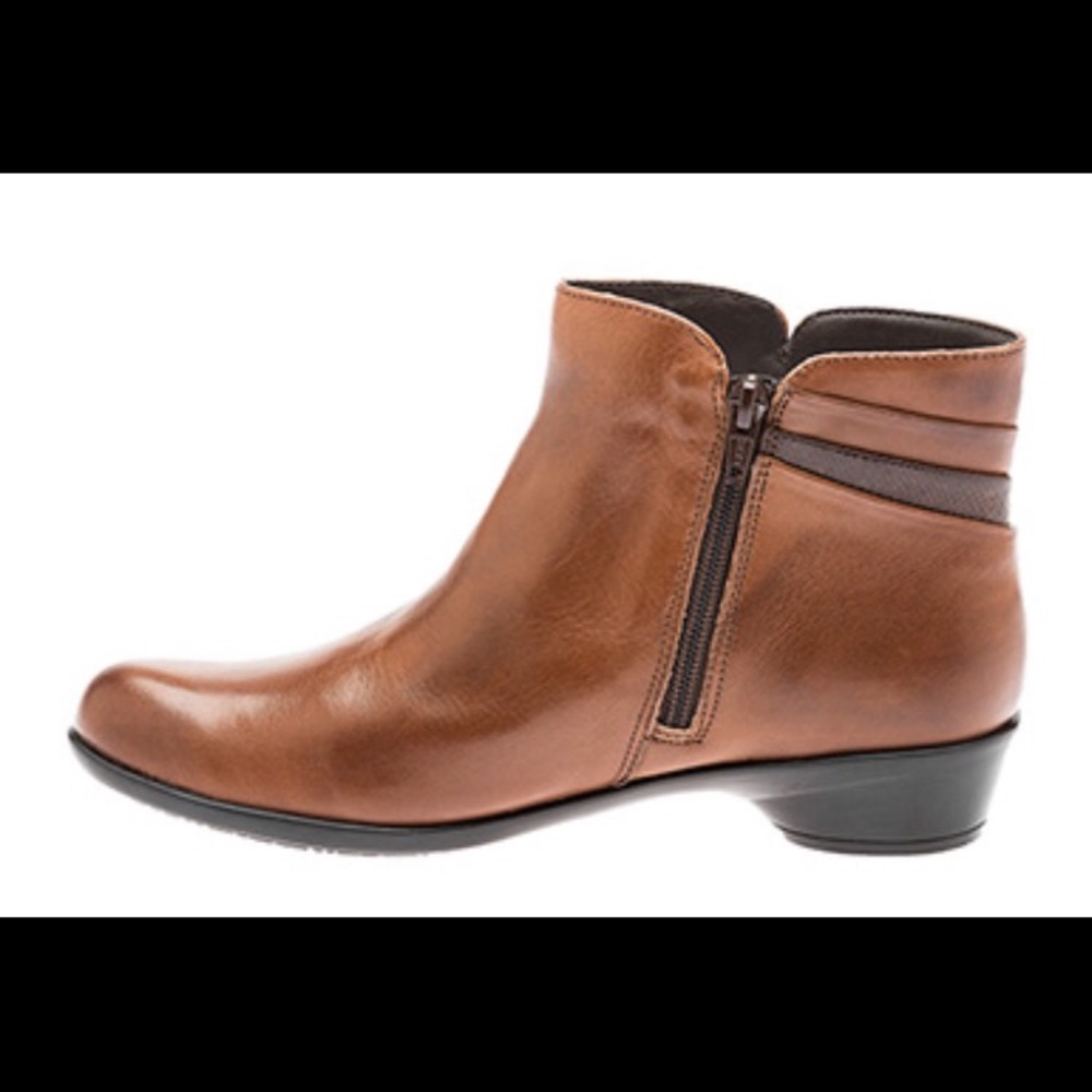 Rockport Cobb Hill Valarie Bootie
