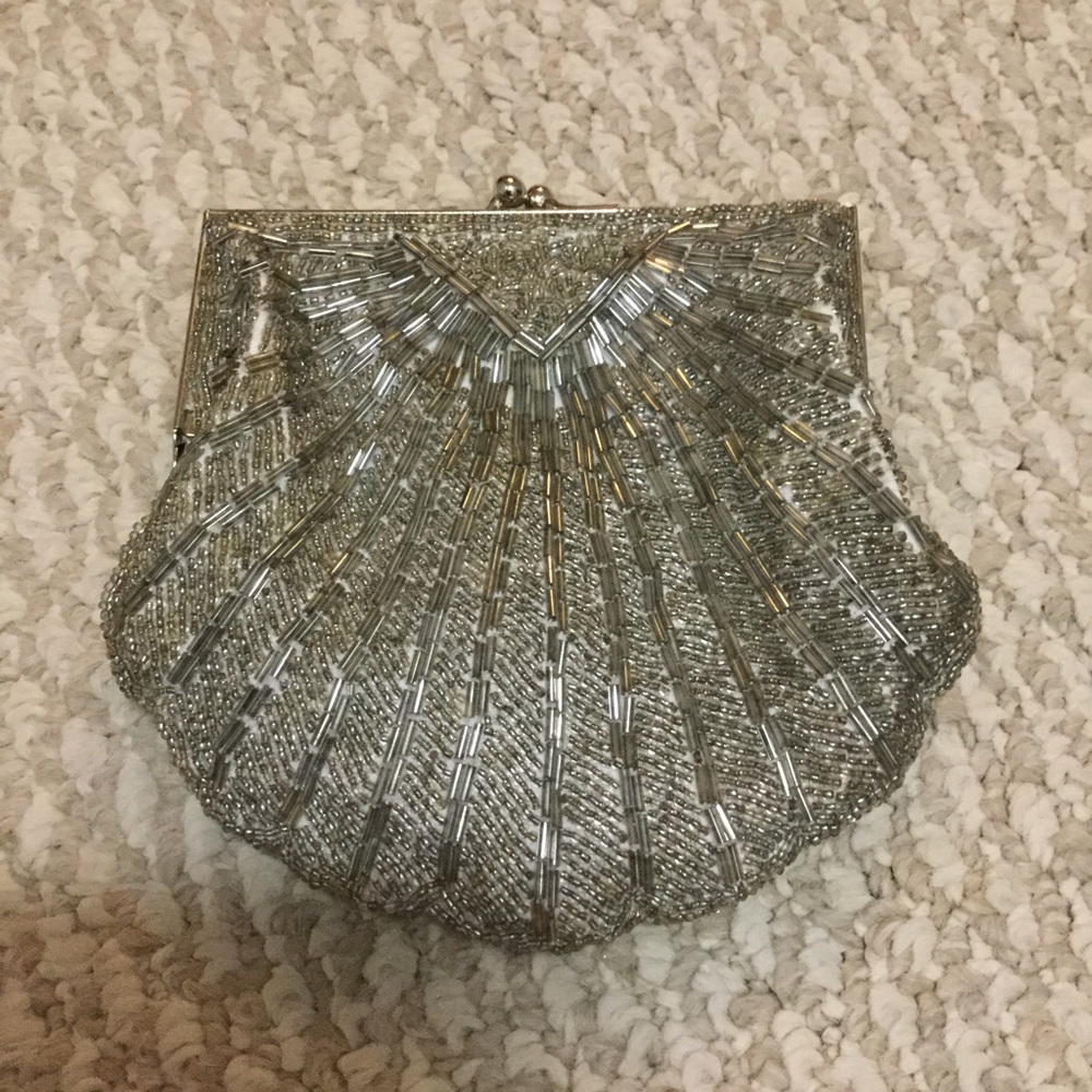 Vintage Caroline Barton glass beaded clutch purse