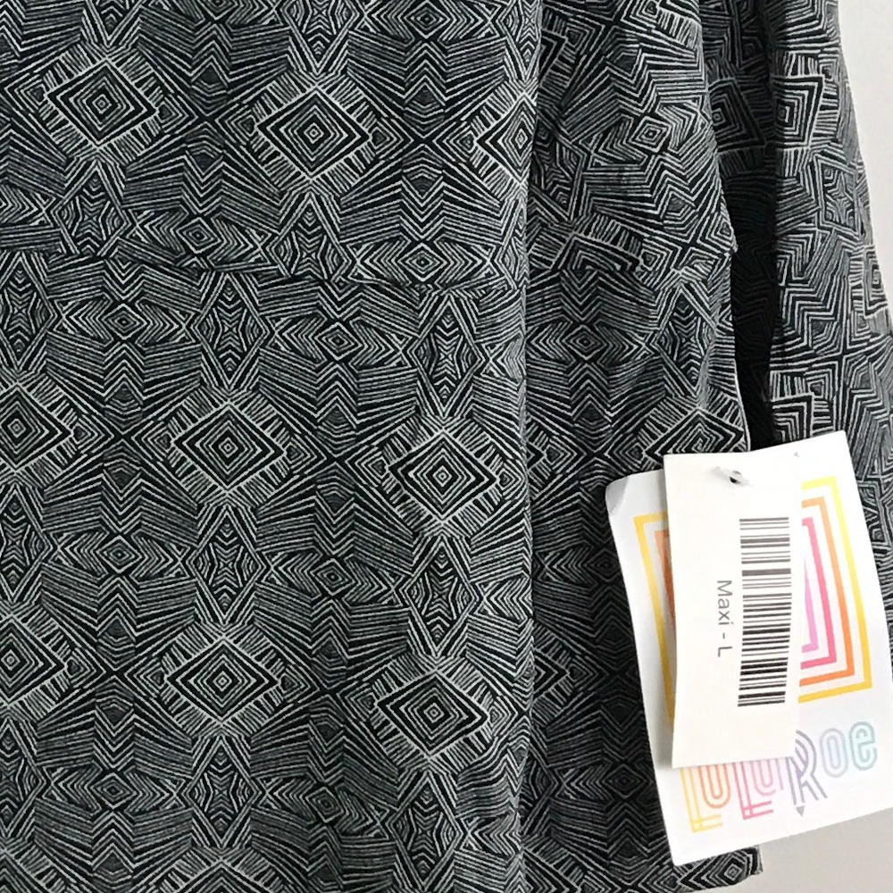 Large Maxi - Picture 2 of 2
