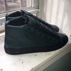 Balenciaga Size 10 fresh