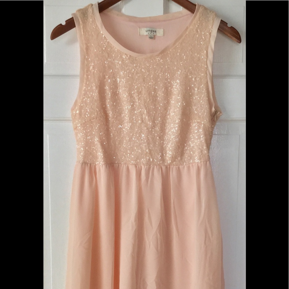 Blush pink soft & sparkly little dress.