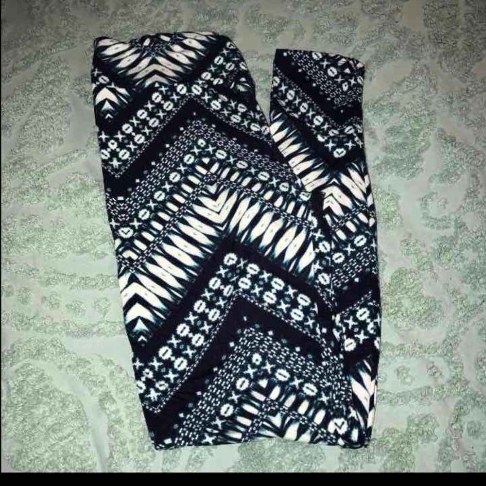 LulaRoe Leggings- OS