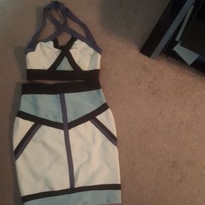 A bandage material 2 piece set