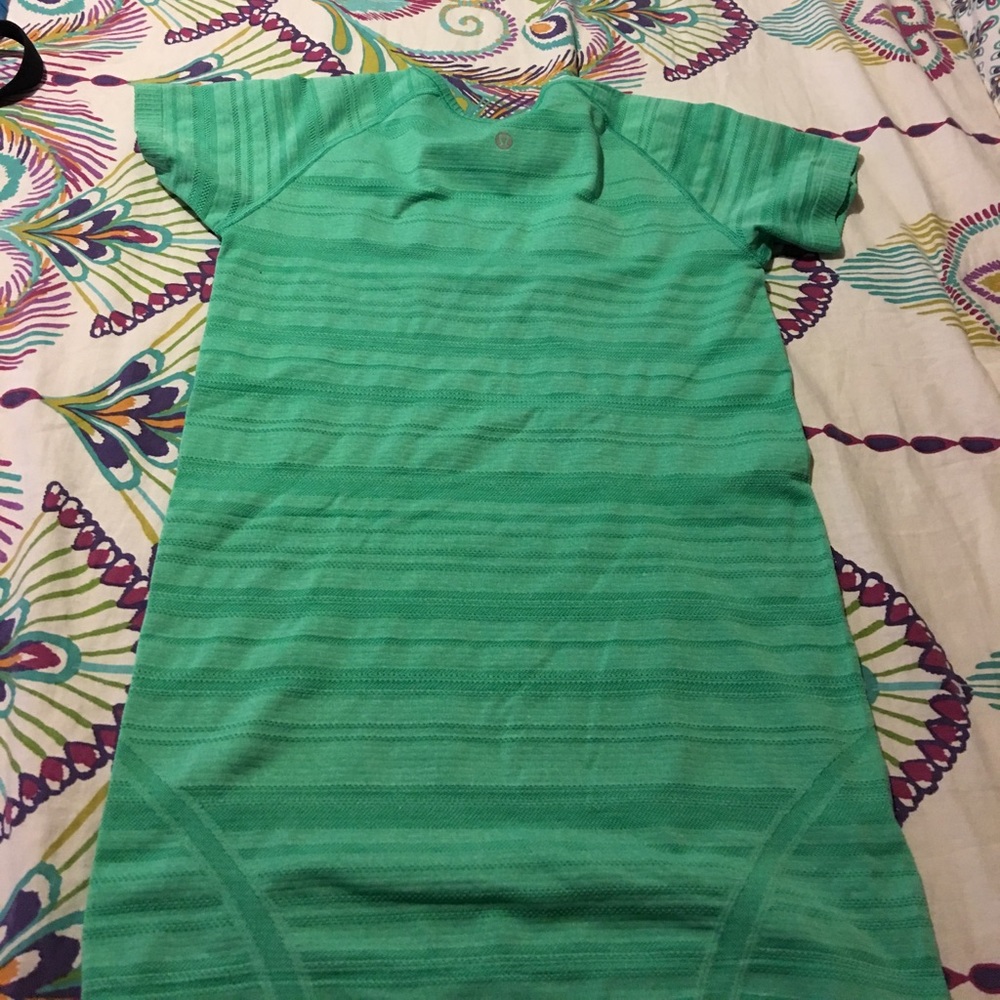 lululemon top