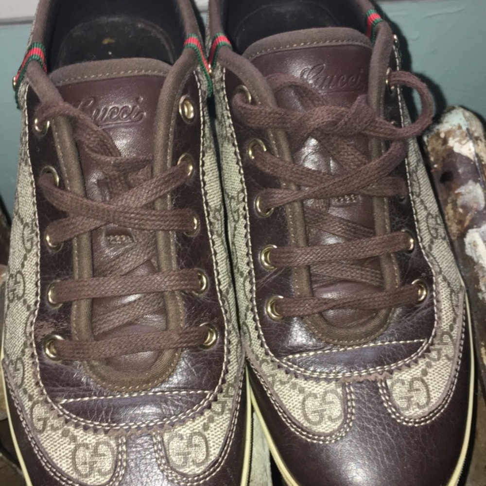 Gucci sneakers Size 6