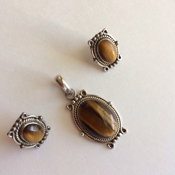 Tigers Eye Pendant Earring Set - Picture 2 of 3