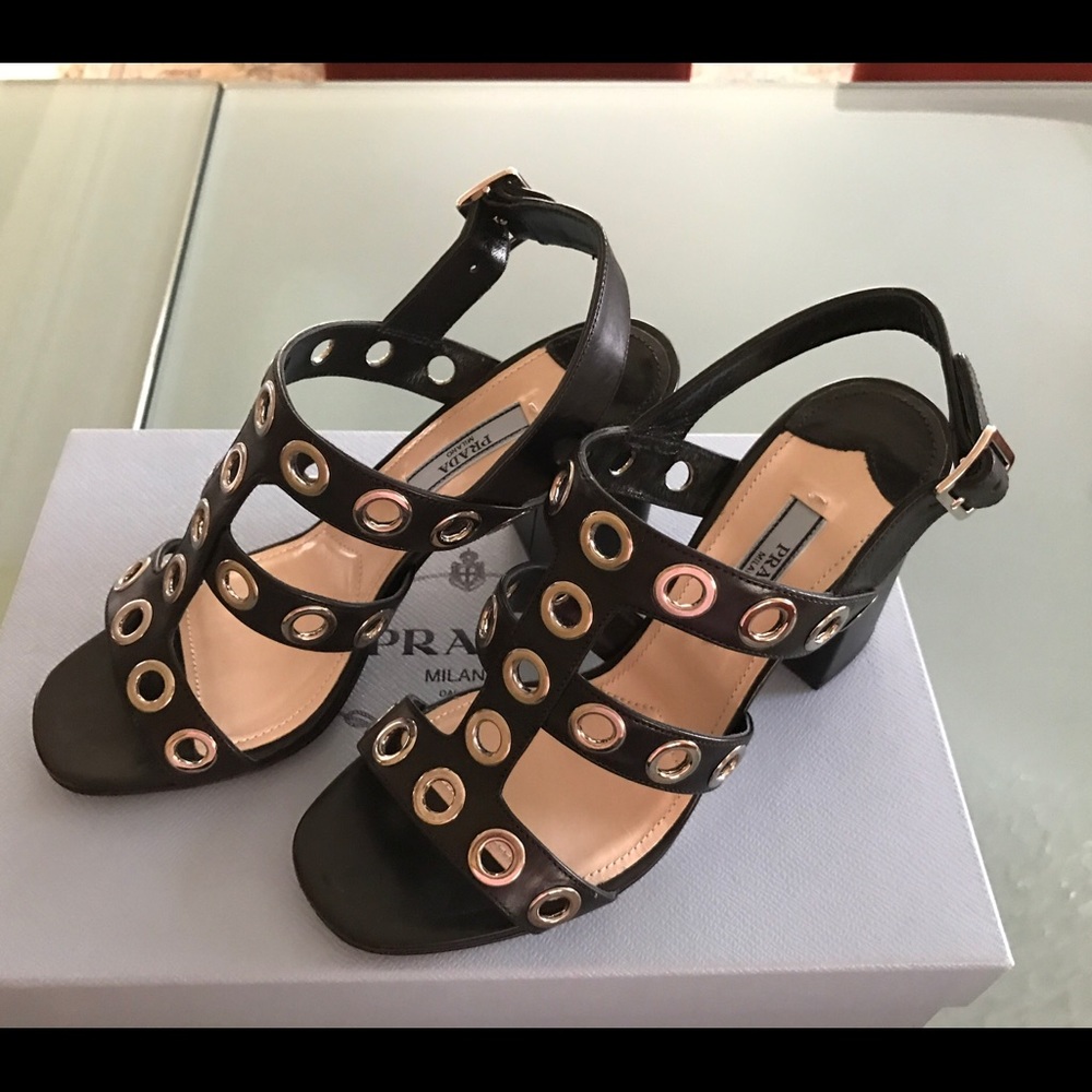 Pair Prada shoes size 36 Model Calzature Donna