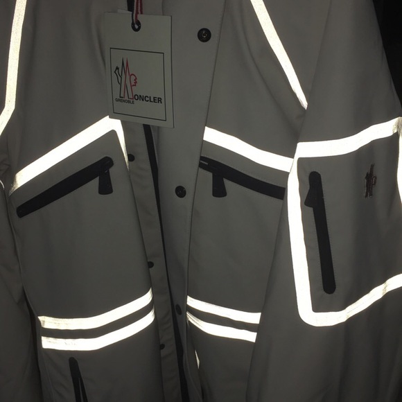 Moncler - Picture 1 of 3
