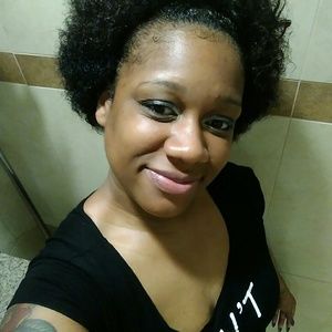 Meet your Posher, Latasha