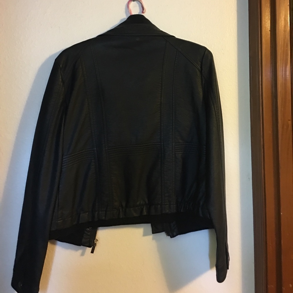 Jacket - Picture 3 of 5