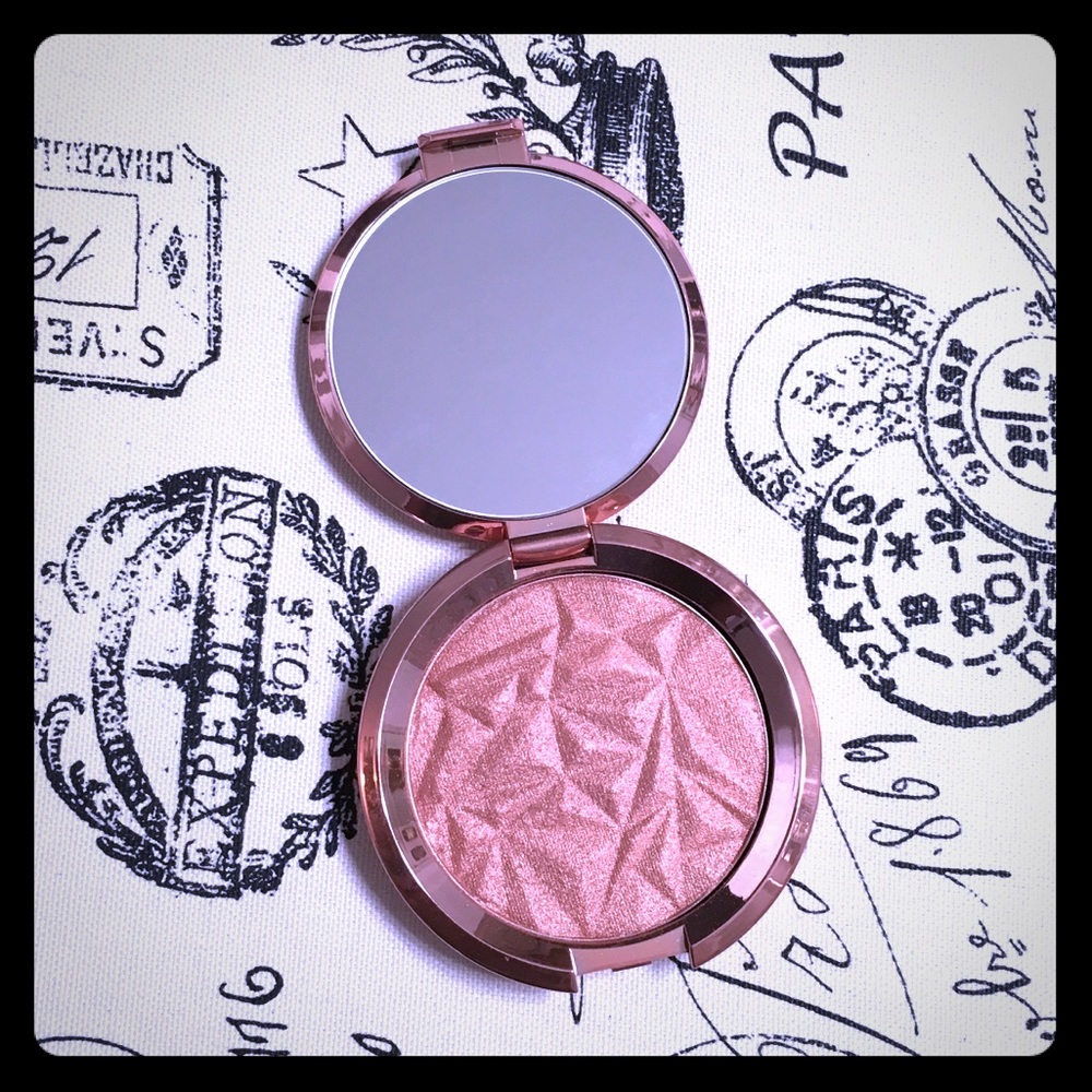 BECCA limited edition Blushed Copper