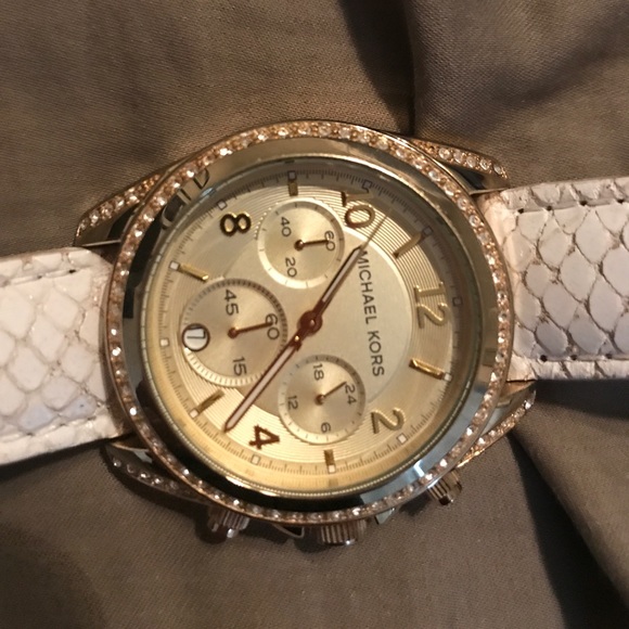 Michael Kors watch - Picture 3 of 4