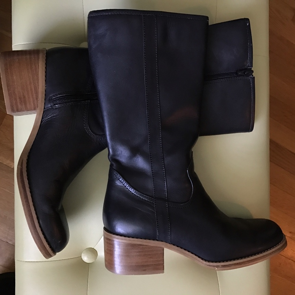 Candies Black boots 7.5