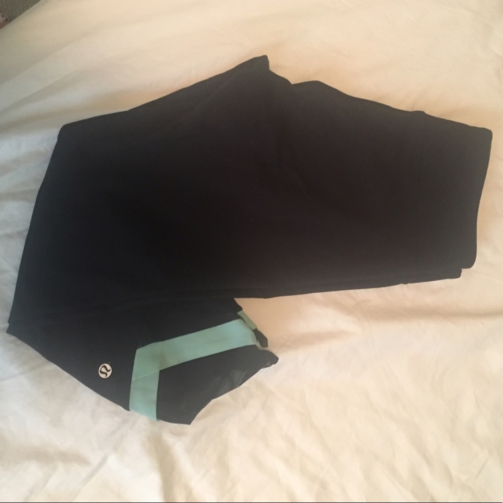 Lululemon athletica cropped leggings