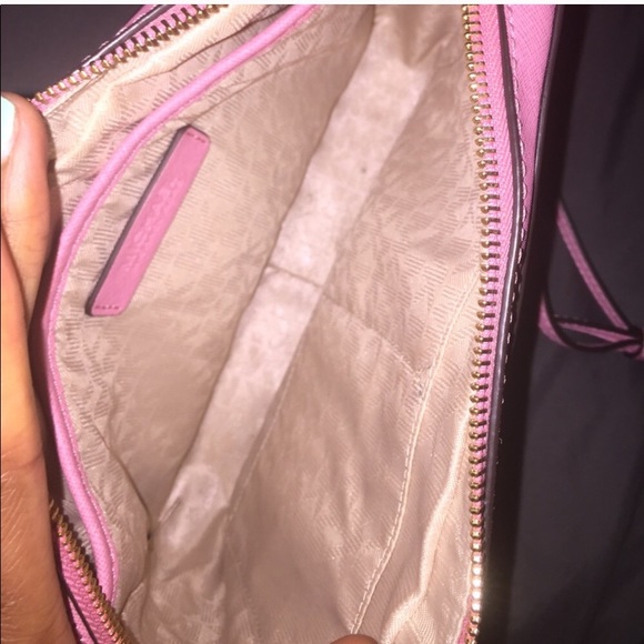 💖 PÍNK MK Crossbody 💝 - Picture 3 of 4