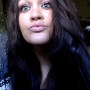 Meet your Posher, Karalee