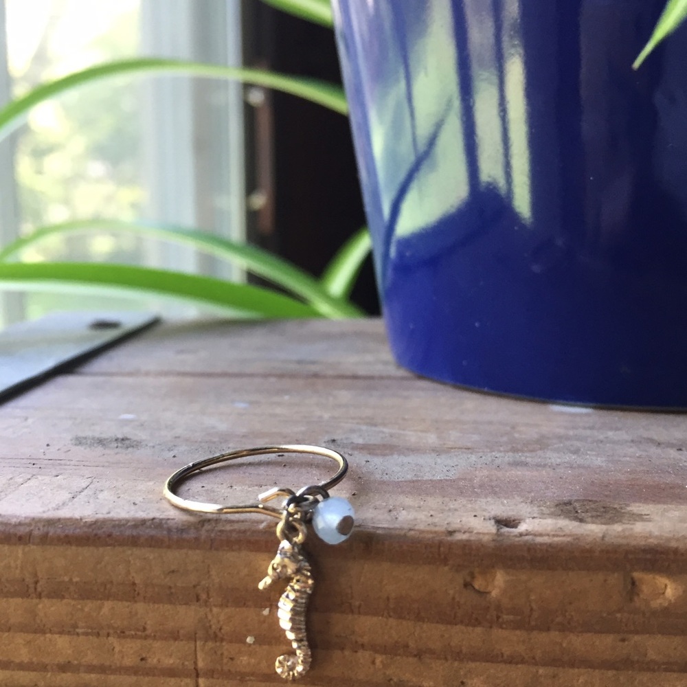 seahorse ring