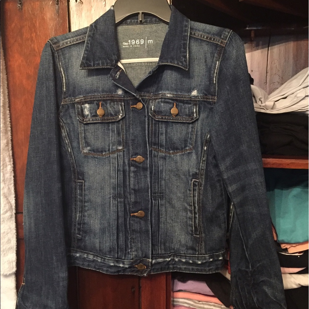 Distressed Gap jean jacket
