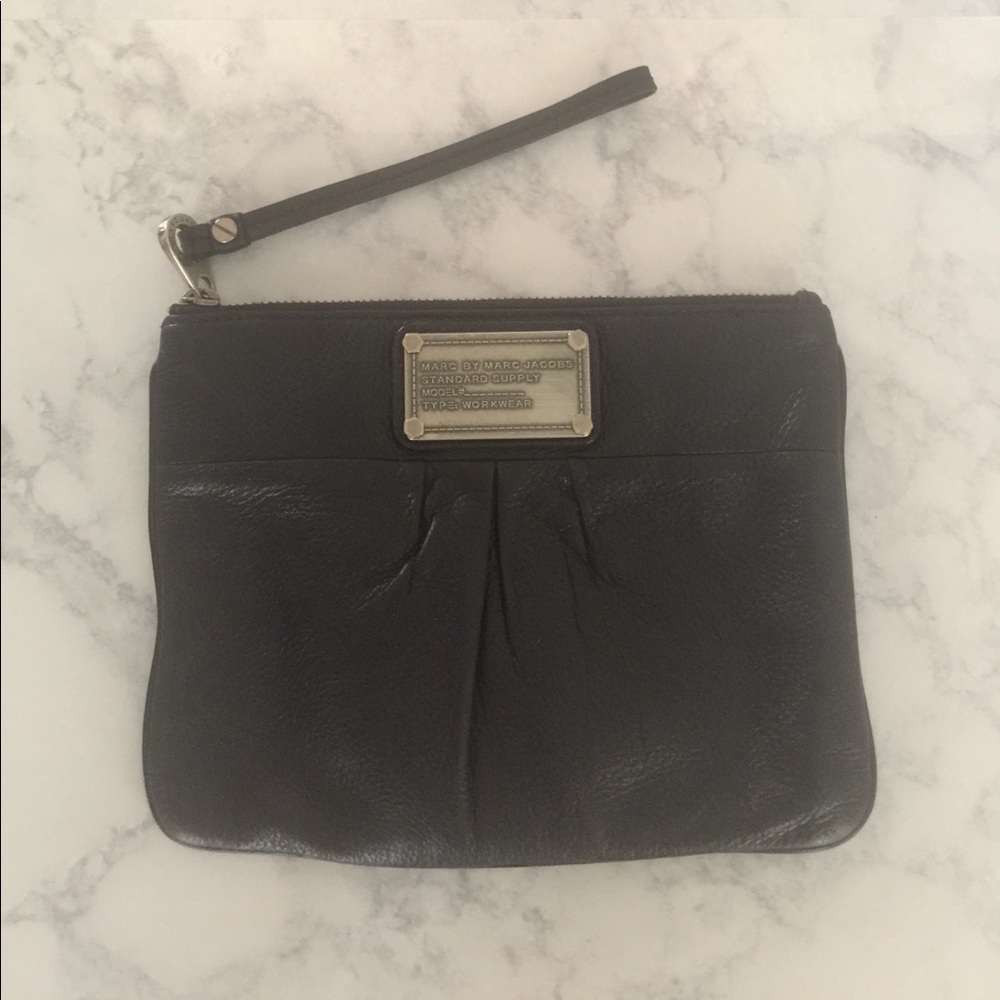 Marc Jacobs Black leather wristlet