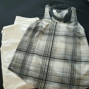 🔴CLEARANCE: Black & White Plaid Tank