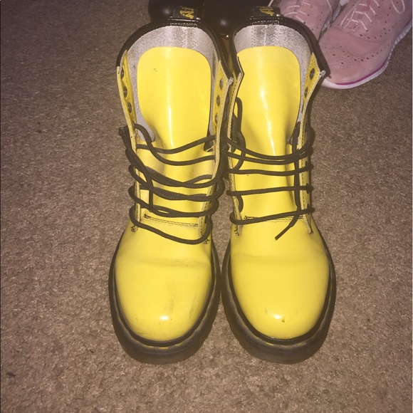 💛🚨SOLD🚨Yellow Dr. Martens! 💛 - Picture 2 of 4